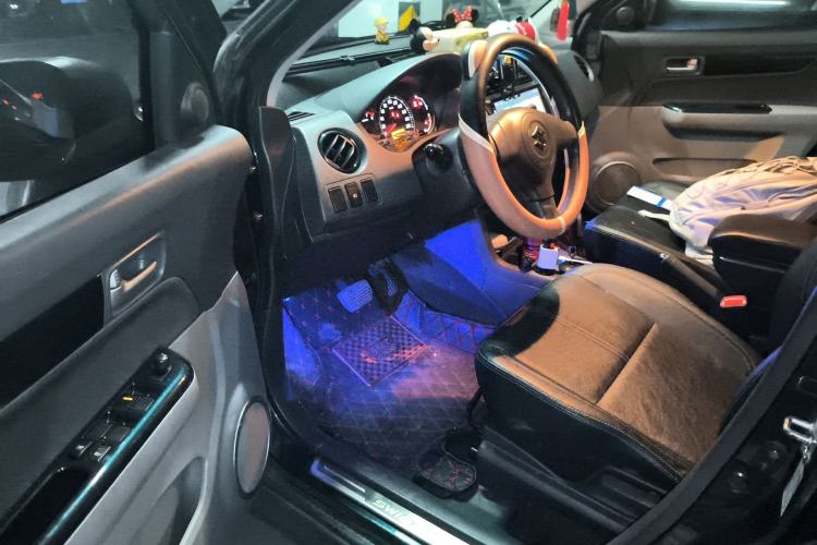 Used Suzuki Swift 2016 1.5L Automatic Fashionable Coolplay Edition Driver Seat