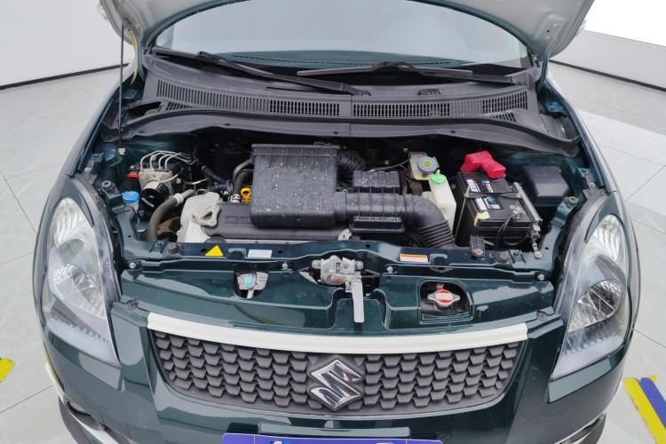 Used Suzuki Swift 2016 1.5L Automatic Fashionable Coolplay Edition Engine Bay