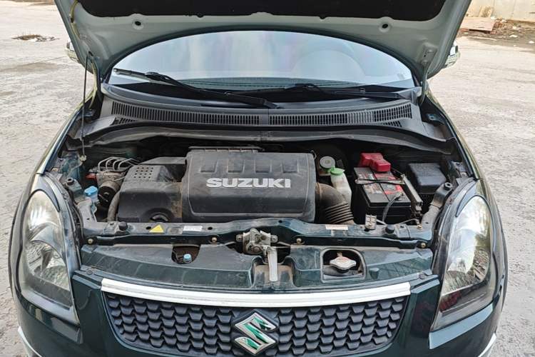 Used Suzuki Swift 2016 1.5L Automatic Fashionable Coolplay Edition Engine Bay