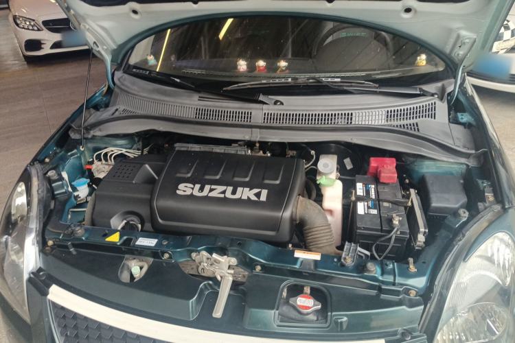 Used Suzuki Swift 2016 1.5L Automatic Fashionable Coolplay Edition Engine Bay