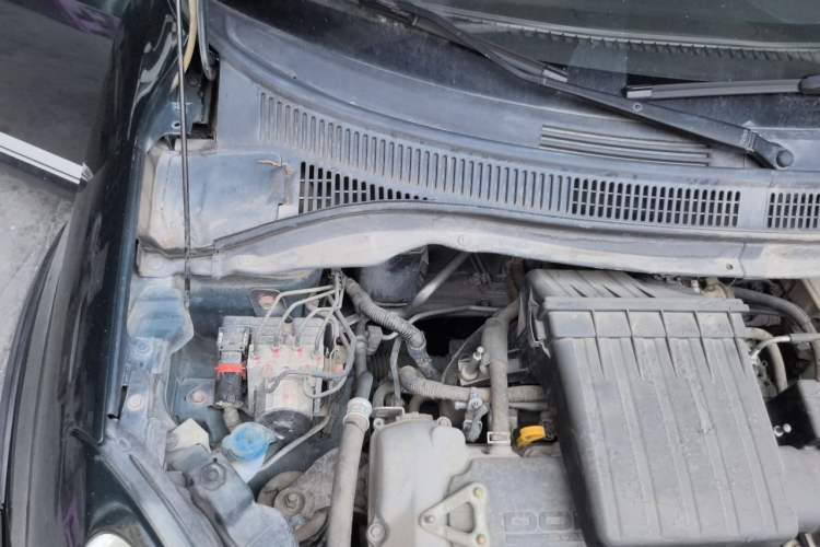 Used Suzuki Swift 2016 1.5L Automatic Fashionable Coolplay Edition Engine Bay Right