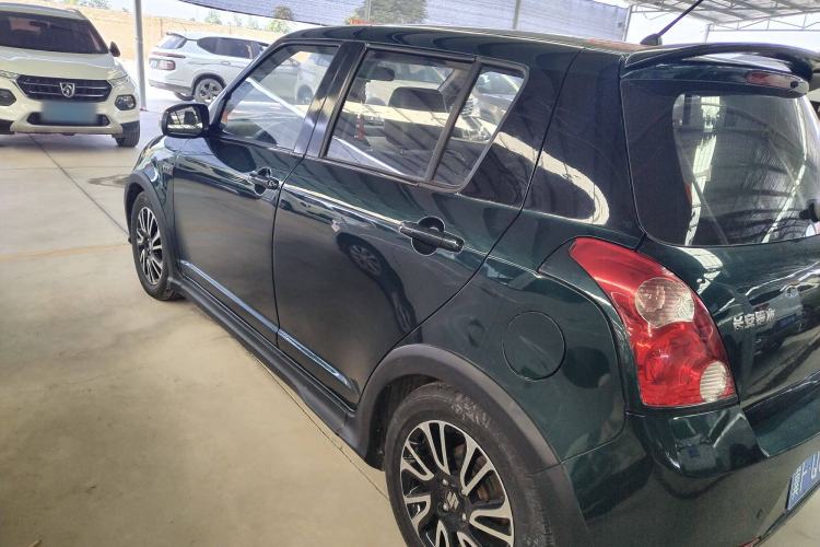 Used Suzuki Swift 2016 1.5L Automatic Fashionable Coolplay Edition Exterior 3