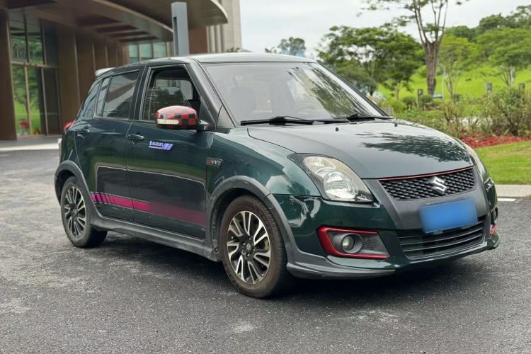 Used Suzuki Swift 2016 1.5L Automatic Fashionable Coolplay Edition Exterior 4