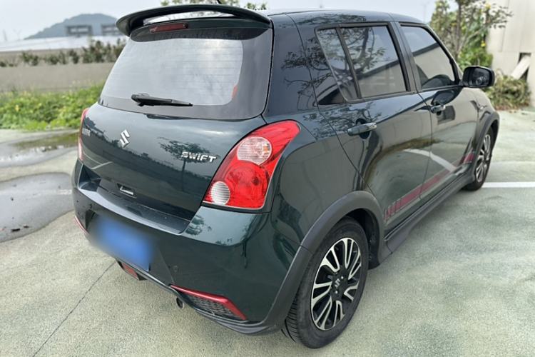Used Suzuki Swift 2016 1.5L Automatic Fashionable Coolplay Edition Exterior 5