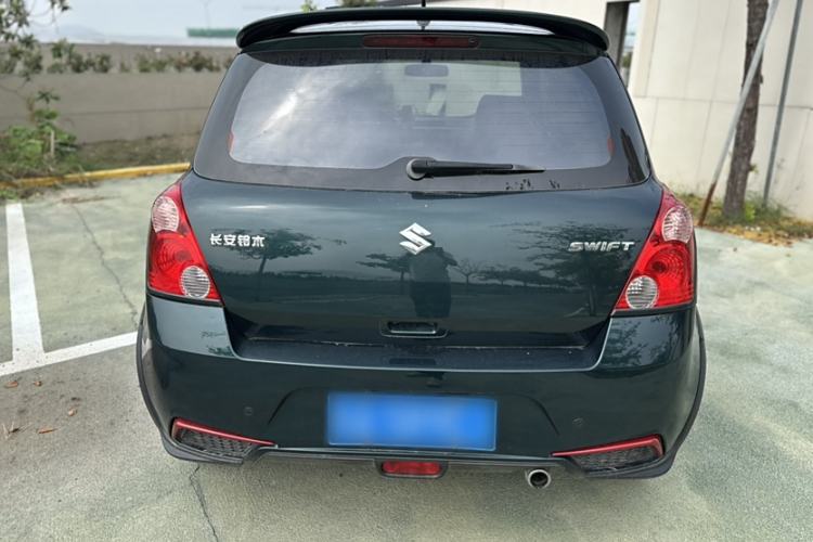 Used Suzuki Swift 2016 1.5L Automatic Fashionable Coolplay Edition Exterior 6