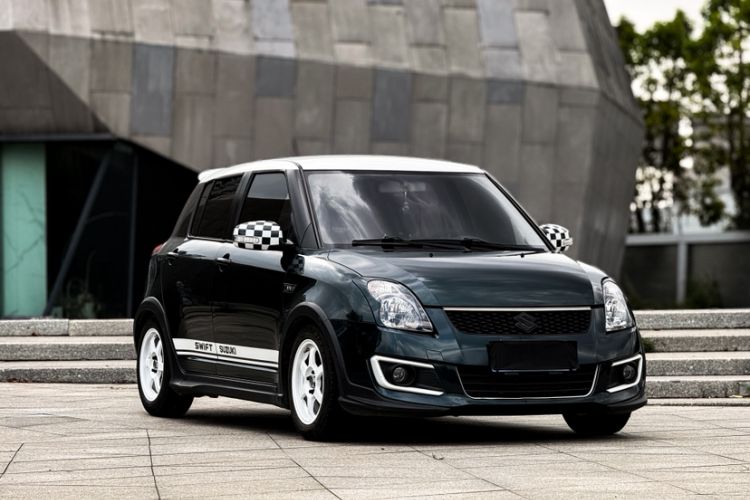 Used Suzuki Swift 2016 1.5L Manual Fashion Edition Cool Play Version Exterior 6