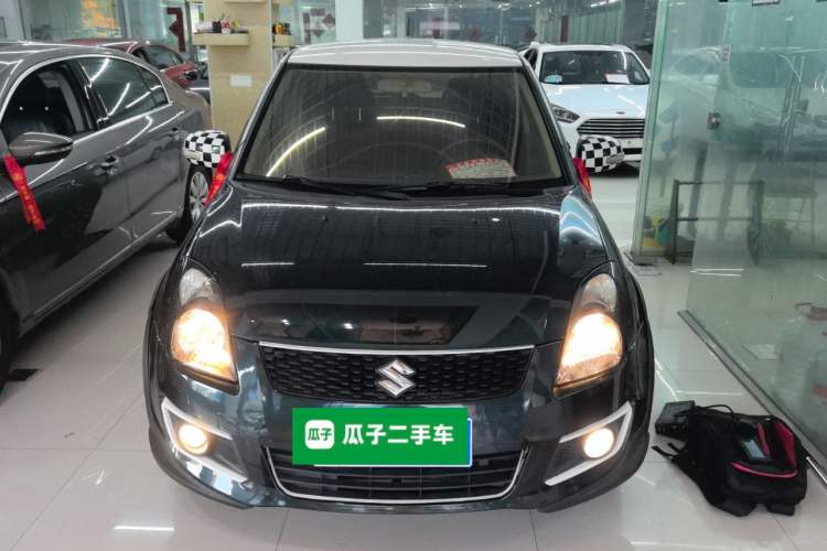 Used Suzuki Swift 2016 1.5L Automatic Fashionable Coolplay Edition Front