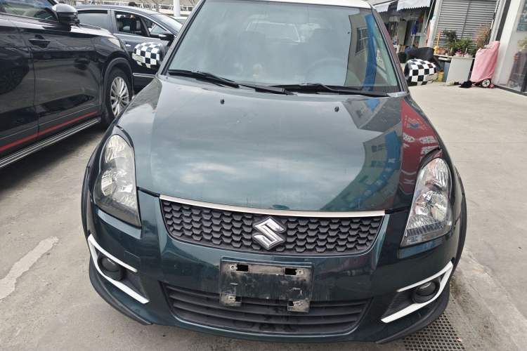 Used Suzuki Swift 2016 1.5L Automatic Fashionable Coolplay Edition Front