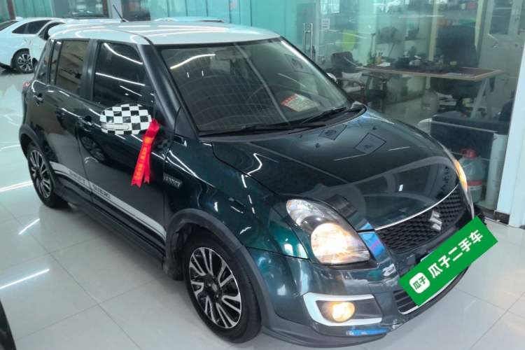 Used Suzuki Swift 2016 1.5L Automatic Fashionable Coolplay Edition Front Right 45 Deg