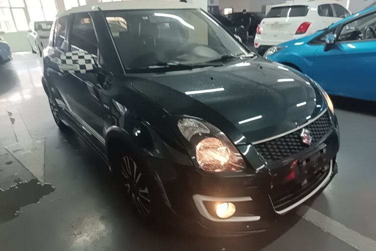Used Suzuki Swift 2016 1.5L Automatic Fashionable Coolplay Edition Front Right 45 Deg