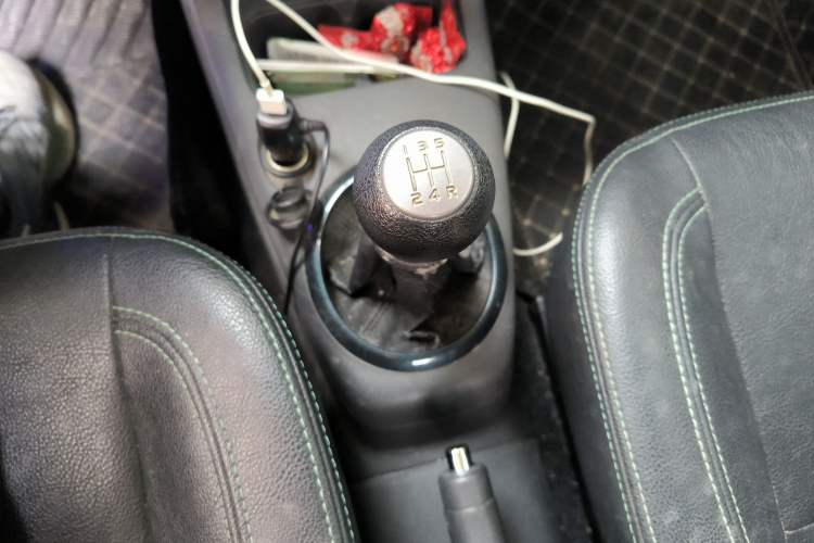 Used Suzuki Swift 2016 1.5L Manual Fashion Edition Cool Play Version Gear Lever