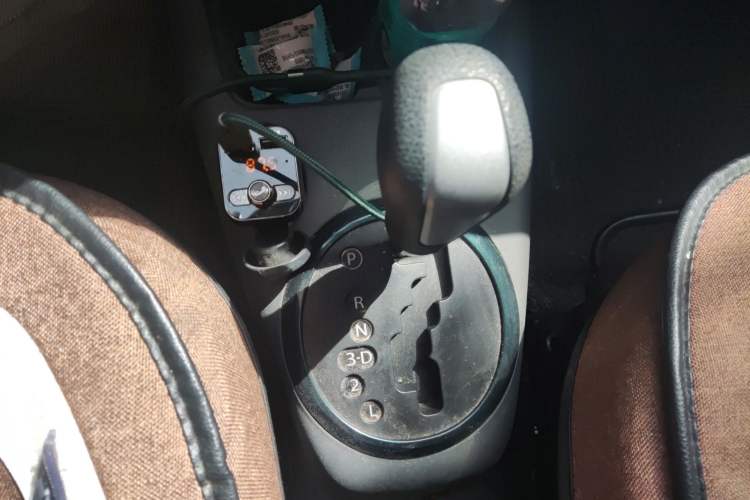 Used Suzuki Swift 2016 1.5L Automatic Fashionable Coolplay Edition Gear Lever