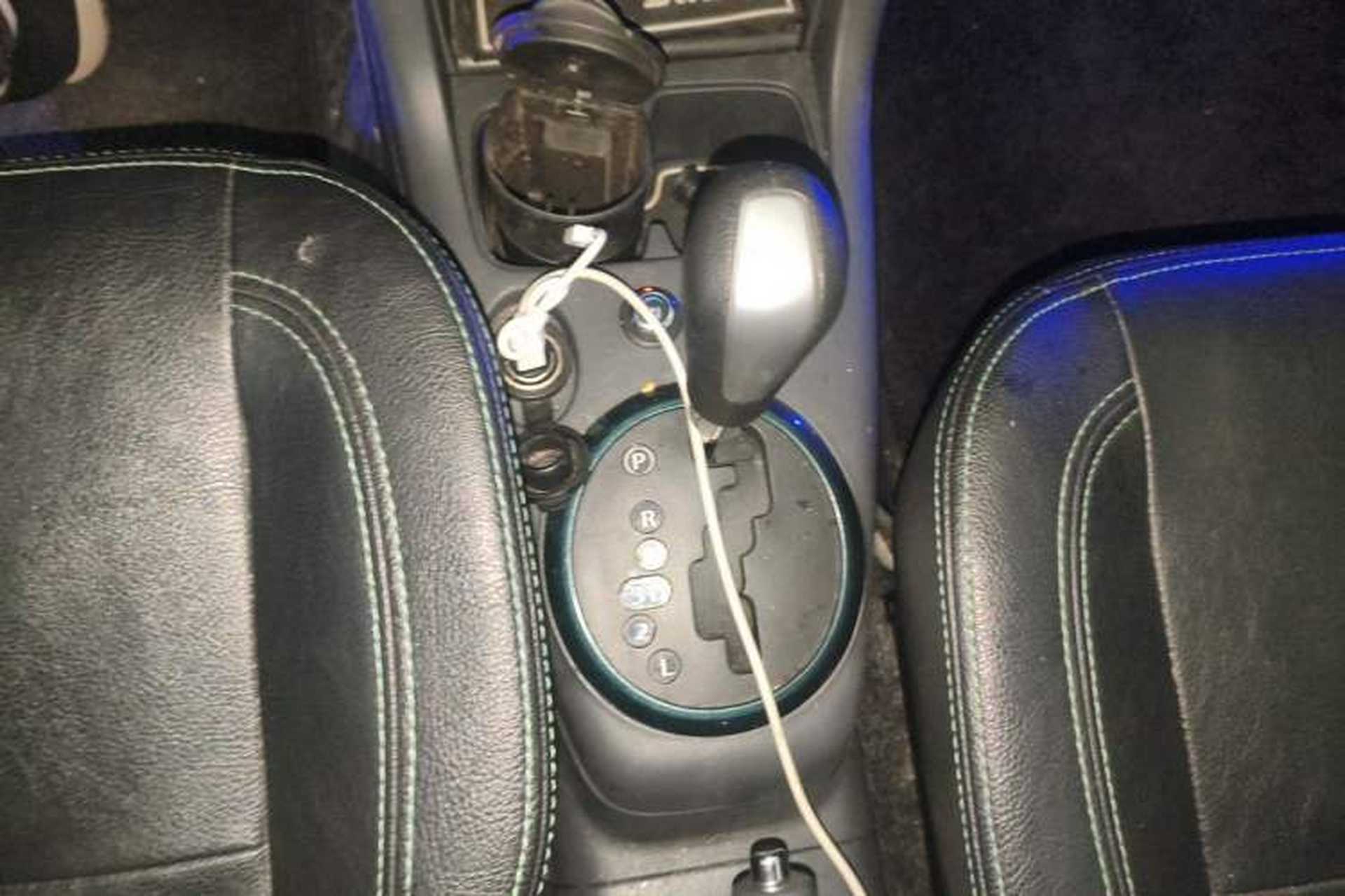 Used Suzuki Swift 2016 1.5L Automatic Fashionable Coolplay Edition Gear Lever