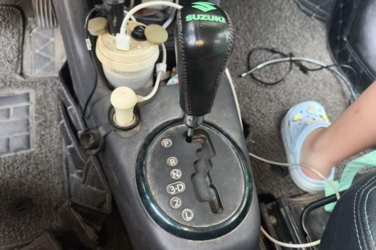 Used Suzuki Swift 2016 1.5L Automatic Fashionable Coolplay Edition Gear Lever