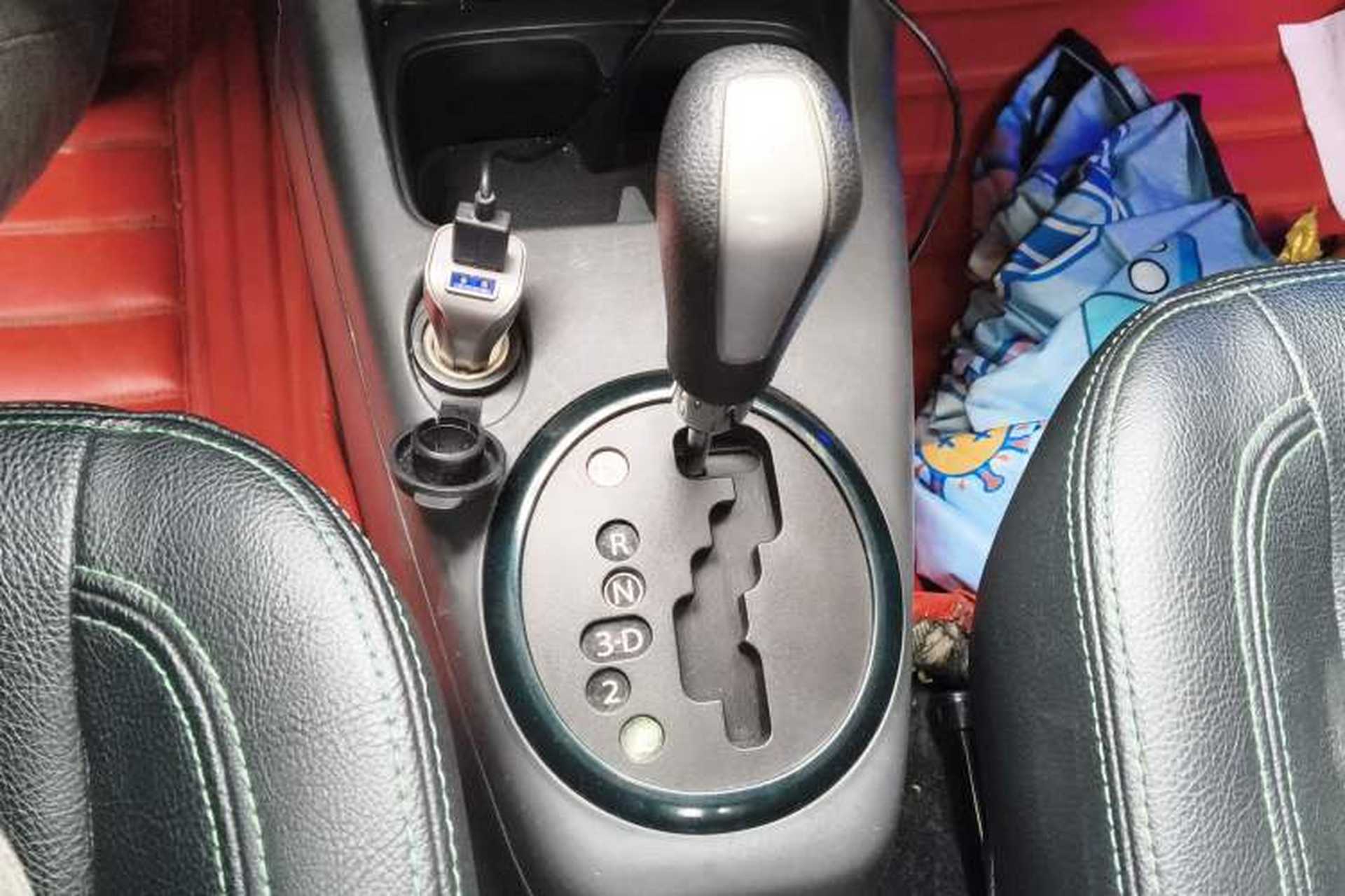 Used Suzuki Swift 2016 1.5L Automatic Fashionable Coolplay Edition Gear Lever
