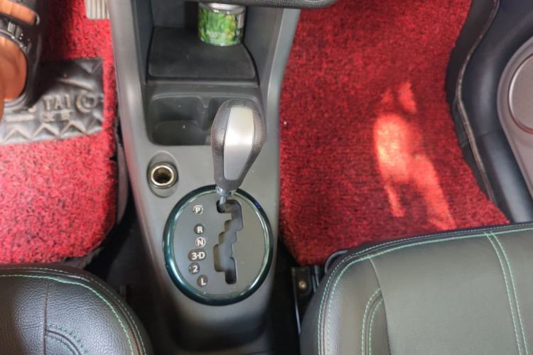 Used Suzuki Swift 2016 1.5L Automatic Fashionable Coolplay Edition Gear Lever