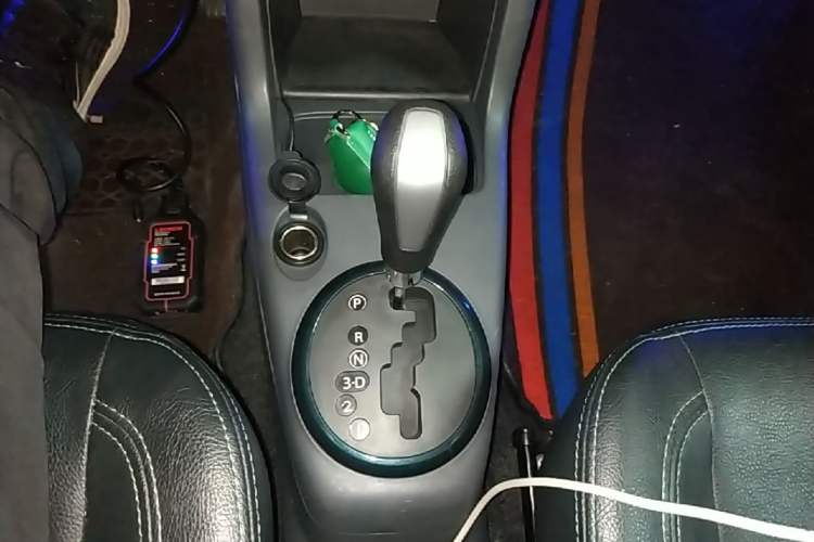 Used Suzuki Swift 2016 1.5L Automatic Fashionable Coolplay Edition Gear Lever