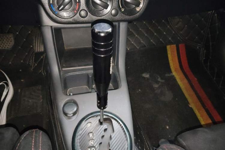 Used Suzuki Swift 2016 1.5L Automatic Fashionable Coolplay Edition Gear Lever