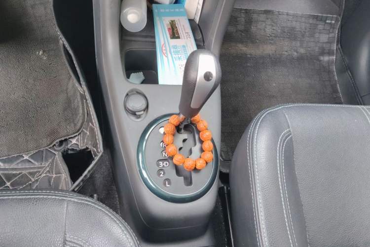 Used Suzuki Swift 2016 1.5L Automatic Fashionable Coolplay Edition Gear Lever