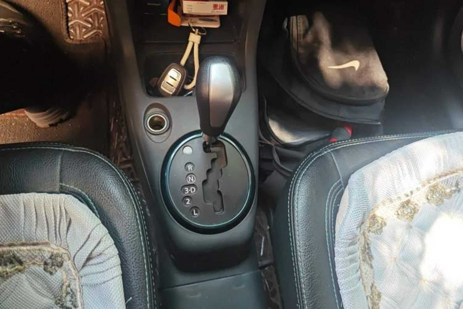 Used Suzuki Swift 2016 1.5L Automatic Fashionable Coolplay Edition Gear Lever