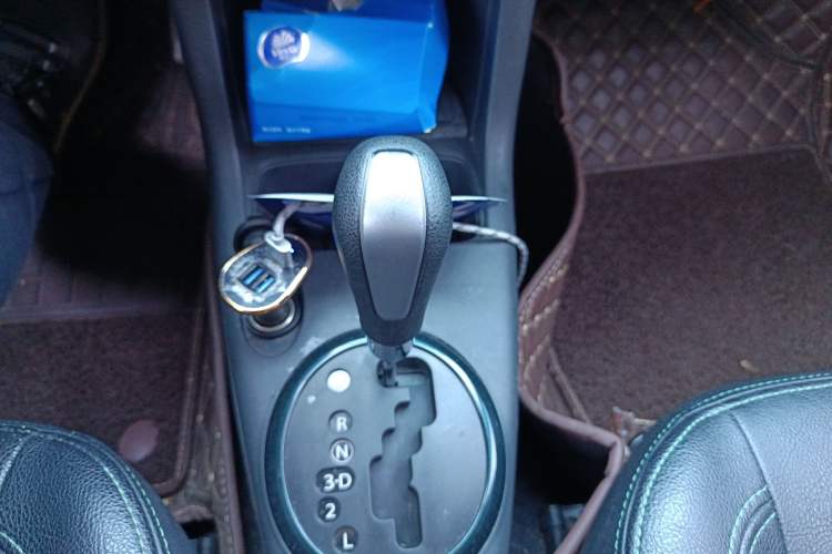 Used Suzuki Swift 2016 1.5L Automatic Fashionable Coolplay Edition Gear Lever