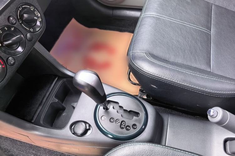 Used Suzuki Swift 2016 1.5L Automatic Fashionable Coolplay Edition Gear Lever