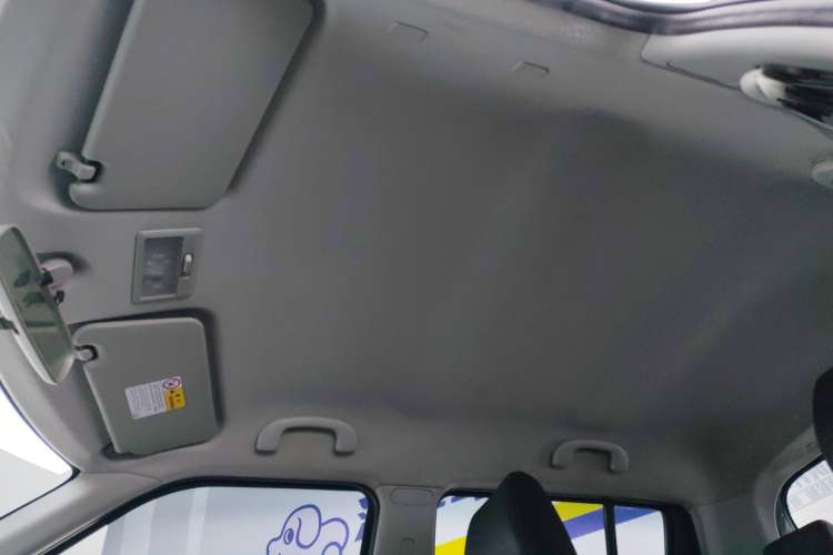 Used Suzuki Swift 2016 1.5L Automatic Fashionable Coolplay Edition Headliner