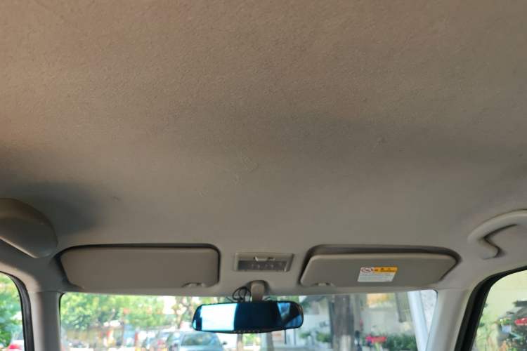 Used Suzuki Swift 2016 1.5L Automatic Fashionable Coolplay Edition Headliner