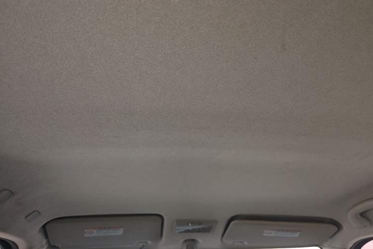 Used Suzuki Swift 2016 1.5L Manual Fashion Edition Cool Play Version Headliner