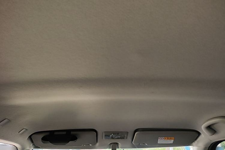 Used Suzuki Swift 2016 1.5L Manual Fashion Edition Cool Play Version Headliner
