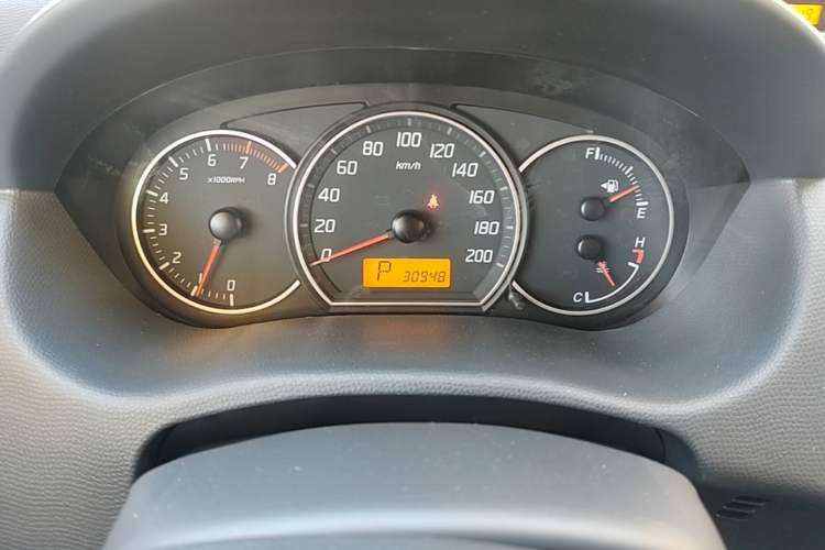 Used Suzuki Swift 2016 1.5L Automatic Fashionable Coolplay Edition Instrument Cluster