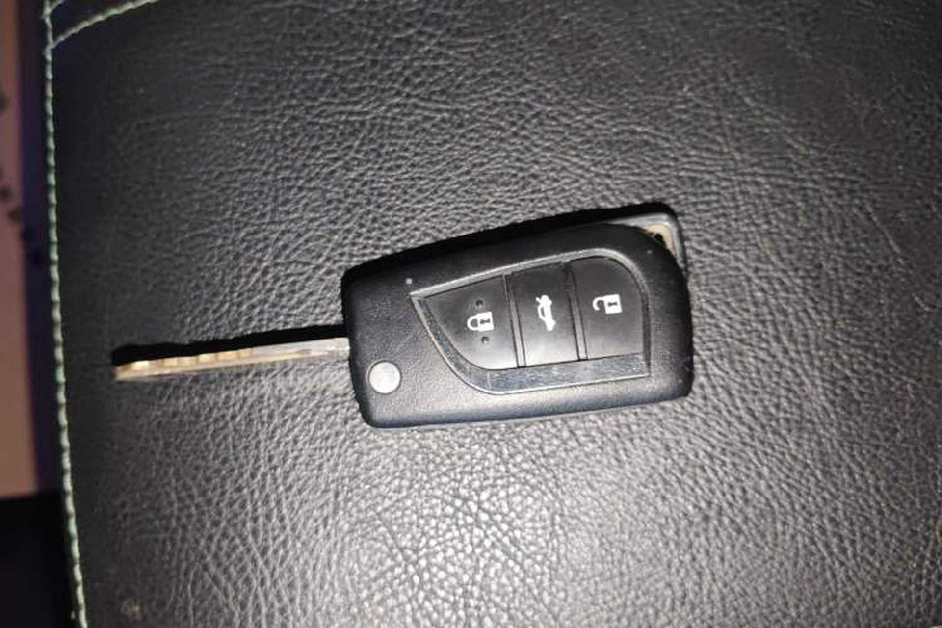 Used Suzuki Swift 2016 1.5L Manual Fashion Edition Cool Play Version Interior 1