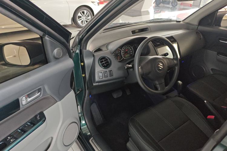 Used Suzuki Swift 2016 1.5L Automatic Fashionable Coolplay Edition Interior 2