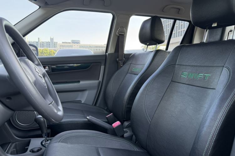 Used Suzuki Swift 2016 1.5L Automatic Fashionable Coolplay Edition Interior 2