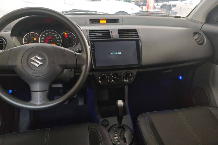 Used Suzuki Swift 2016 1.5L Automatic Fashionable Coolplay Edition Interior 3