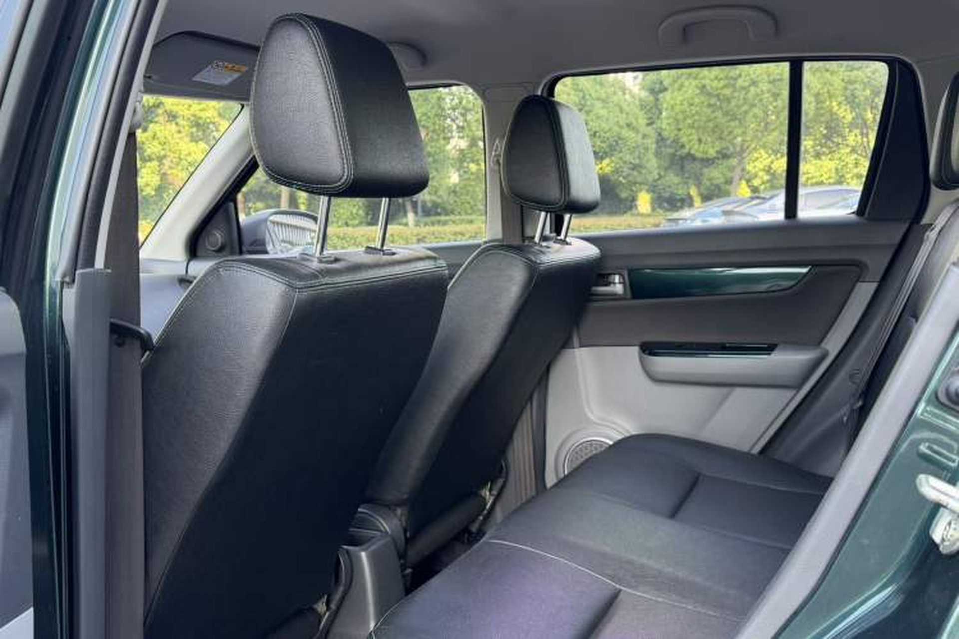 Used Suzuki Swift 2016 1.5L Automatic Fashionable Coolplay Edition Interior 4