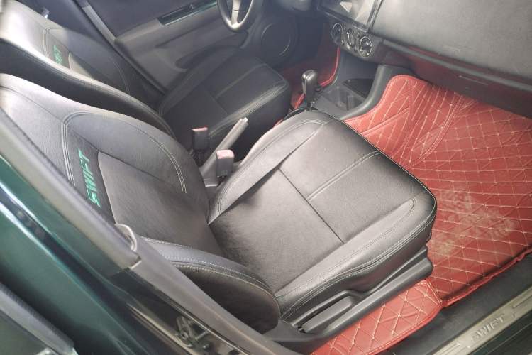 Used Suzuki Swift 2016 1.5L Automatic Fashionable Coolplay Edition Interior 5