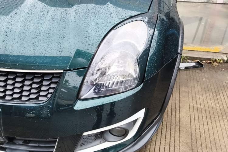 Used Suzuki Swift 2016 1.5L Automatic Fashionable Coolplay Edition Left Front Headlight