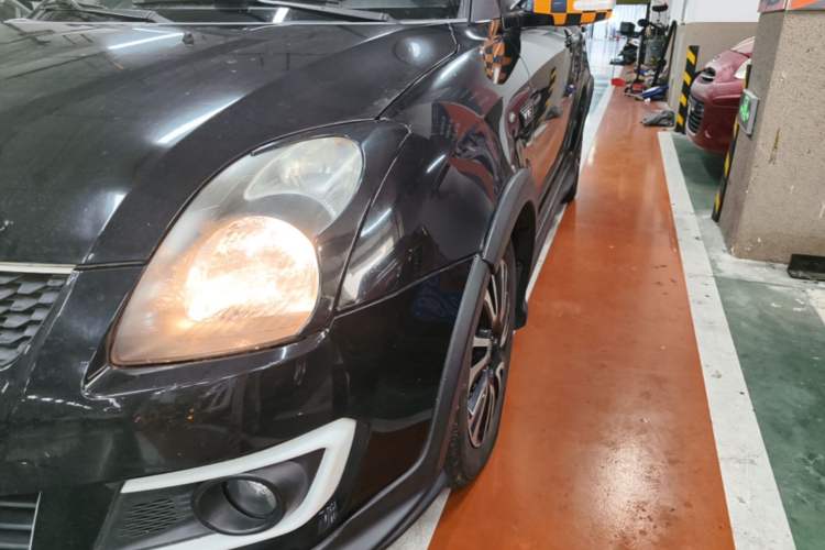 Used Suzuki Swift 2016 1.5L Automatic Fashionable Coolplay Edition Left Front Headlight