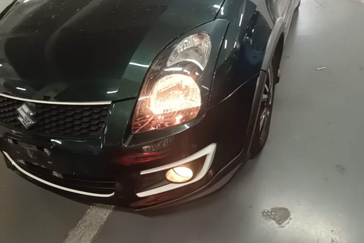 Used Suzuki Swift 2016 1.5L Automatic Fashionable Coolplay Edition Left Front Headlight