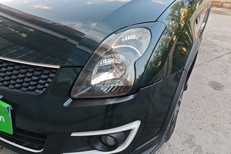 Used Suzuki Swift 2016 1.5L Automatic Fashionable Coolplay Edition Left Front Headlight
