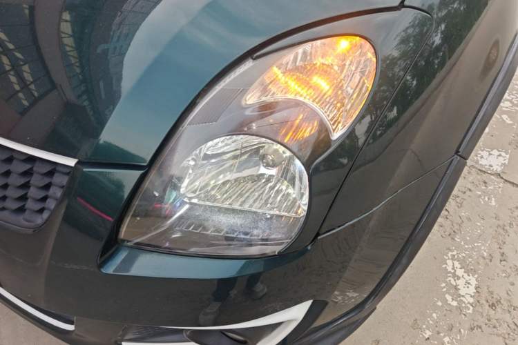 Used Suzuki Swift 2016 1.5L Manual Fashion Edition Cool Play Version Left Front Headlight