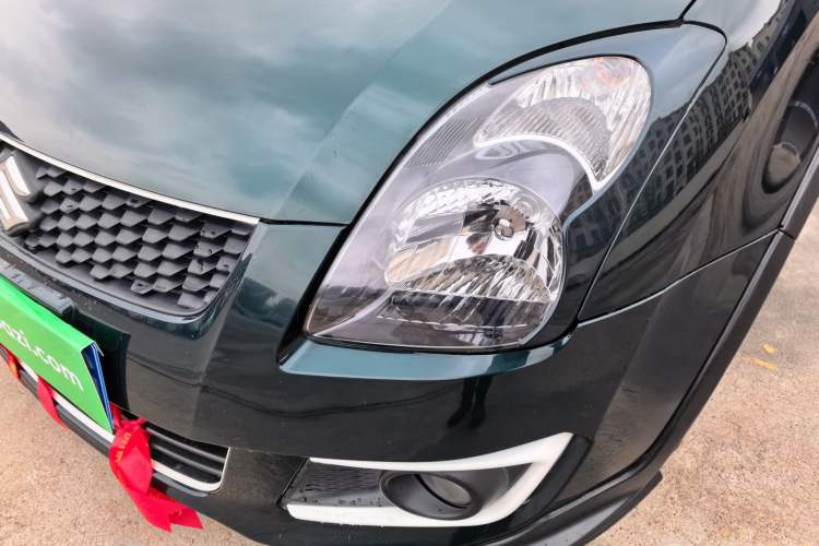 Used Suzuki Swift 2016 1.5L Automatic Fashionable Coolplay Edition Left Front Headlight