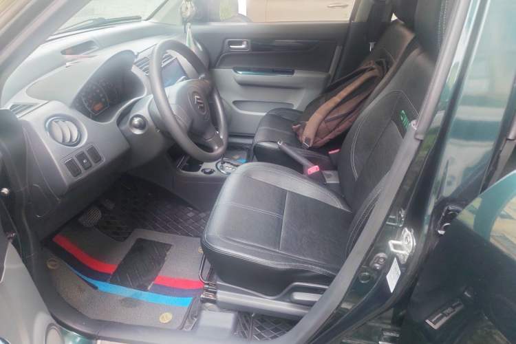 Used Suzuki Swift 2016 1.5L Automatic Fashionable Coolplay Edition Left Front Seat