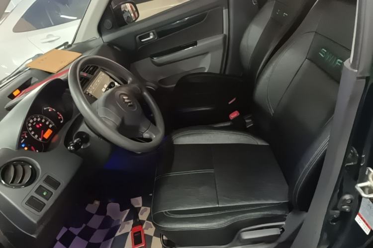 Used Suzuki Swift 2016 1.5L Automatic Fashionable Coolplay Edition Left Front Seat