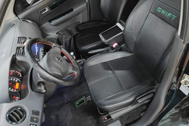 Used Suzuki Swift 2016 1.5L Automatic Fashionable Coolplay Edition Left Front Seat