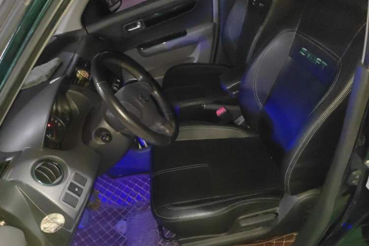 Used Suzuki Swift 2016 1.5L Automatic Fashionable Coolplay Edition Left Front Seat