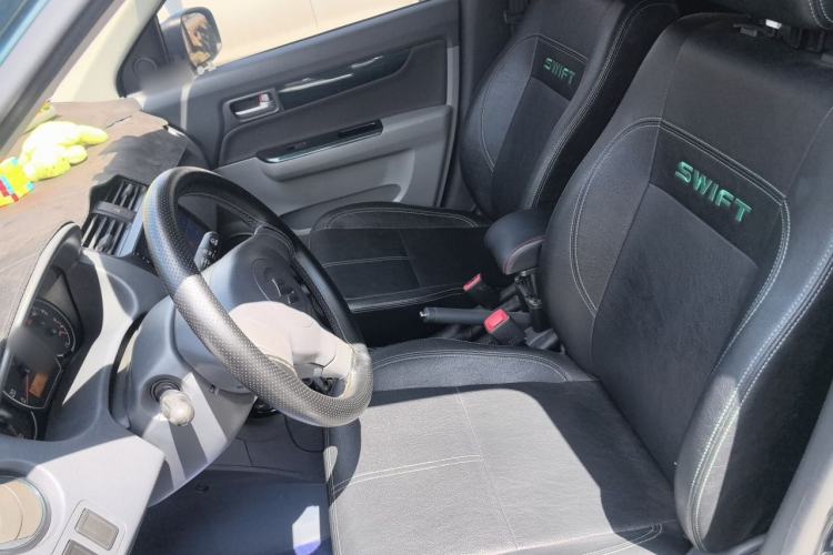 Used Suzuki Swift 2016 1.5L Automatic Fashionable Coolplay Edition Left Front Seat