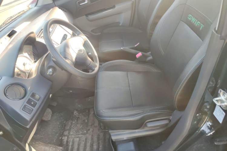 Used Suzuki Swift 2016 1.5L Automatic Fashionable Coolplay Edition Left Front Seat