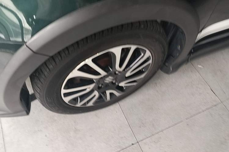 Used Suzuki Swift 2016 1.5L Automatic Fashionable Coolplay Edition Left Front Wheel Hub